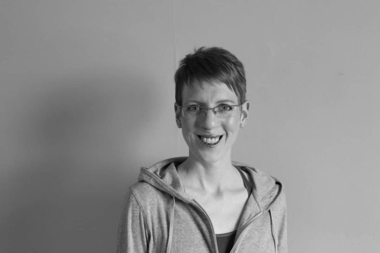 Head Shot CMcIntosh caroline yoga 4 768x512