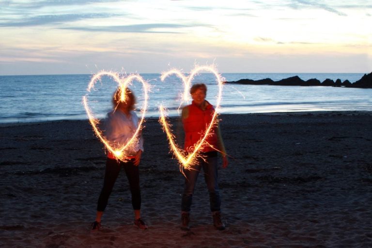 Heart sparklers 1 768x512