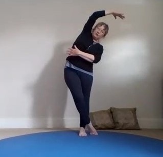 Monday yoga 4th May GMT20200504 083442 Monday Yog 640x360 Moment 1 2