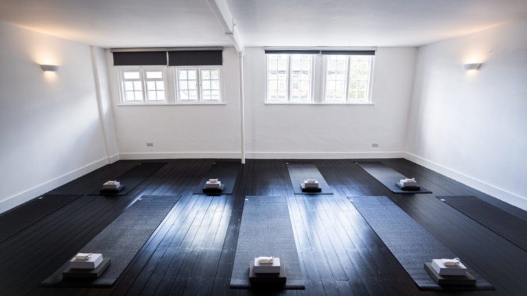 Yoga Class 377 768x432