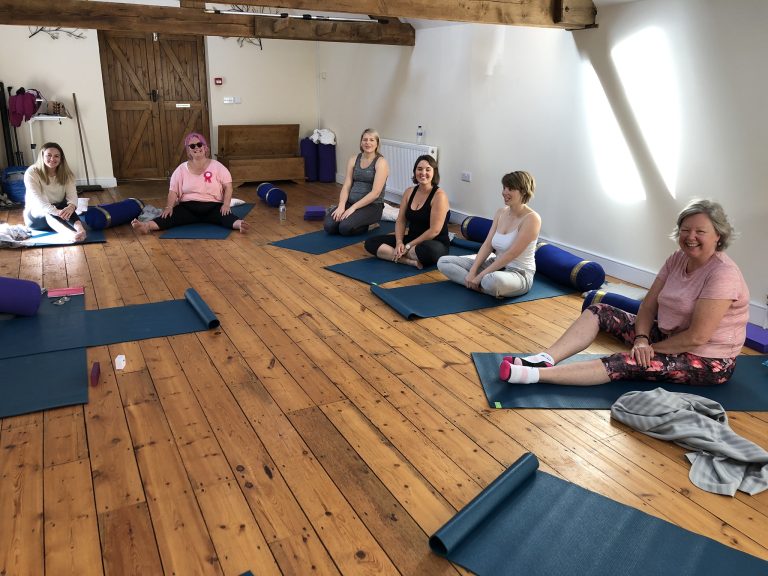 womens yoga 768x576