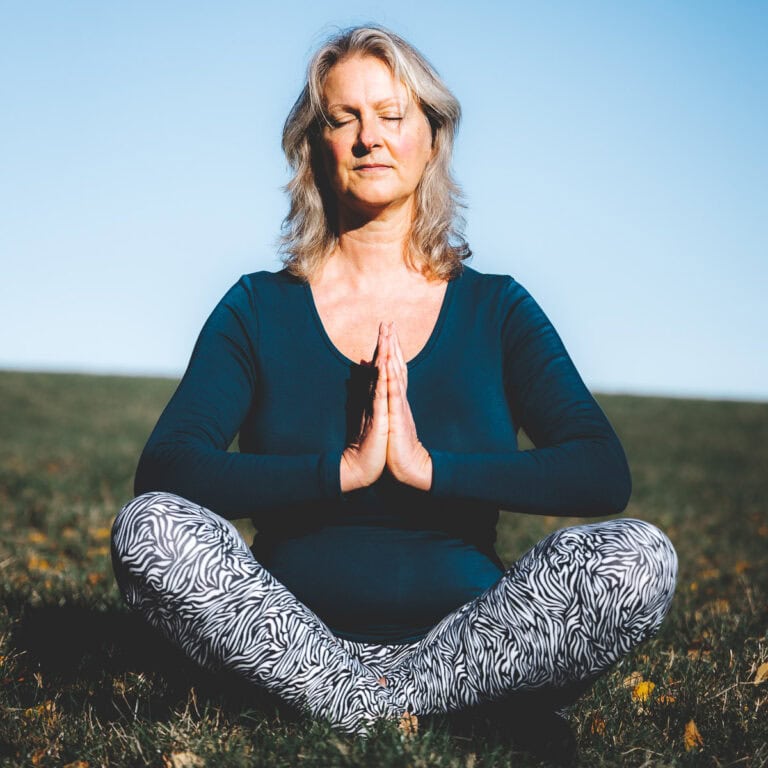 Lynn Yoga 9339 768x768