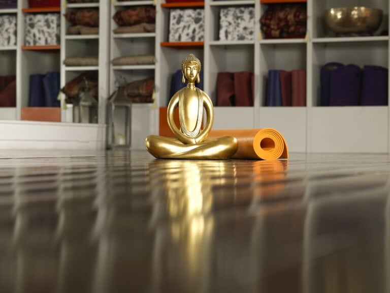 Buddha and mat 768x576