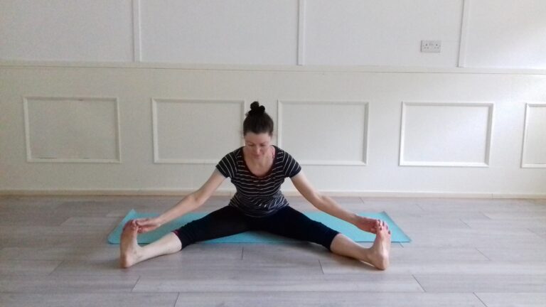Upavistha konasana 768x432