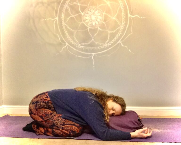 Restorative yoga picture 768x617