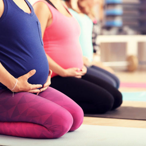 Picture showing group of pregnant women during fitness class