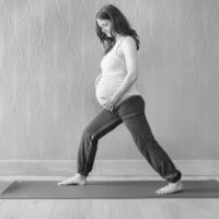 Pregnancy Yoga &#8211; with Hannah Guy